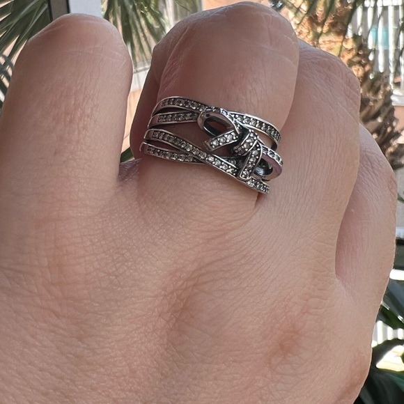 Delicate Sentiments Ring - Picture 12 of 15